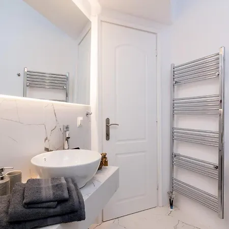 Appartamento Casa Scheria With Private Garden